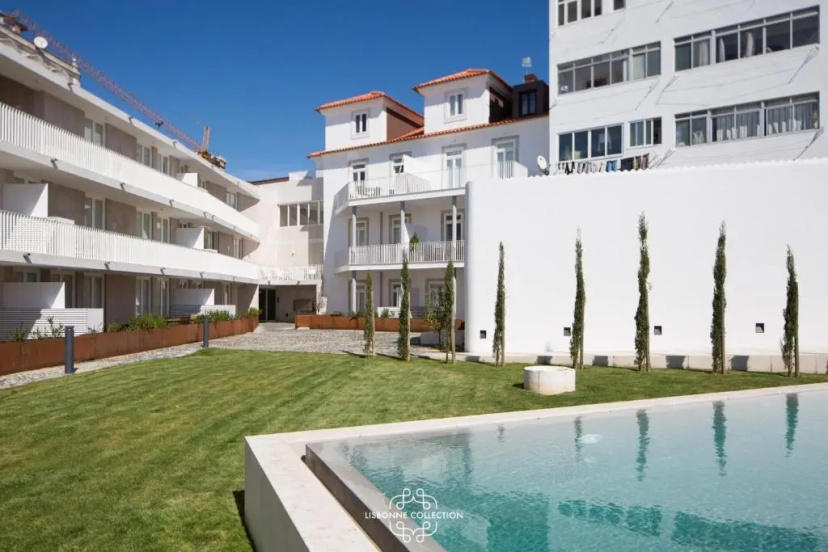 Designer´s Apartment with Parking and swimming pool 58 by Lisbonne Collection — отель в Лиссабоне, Португалия