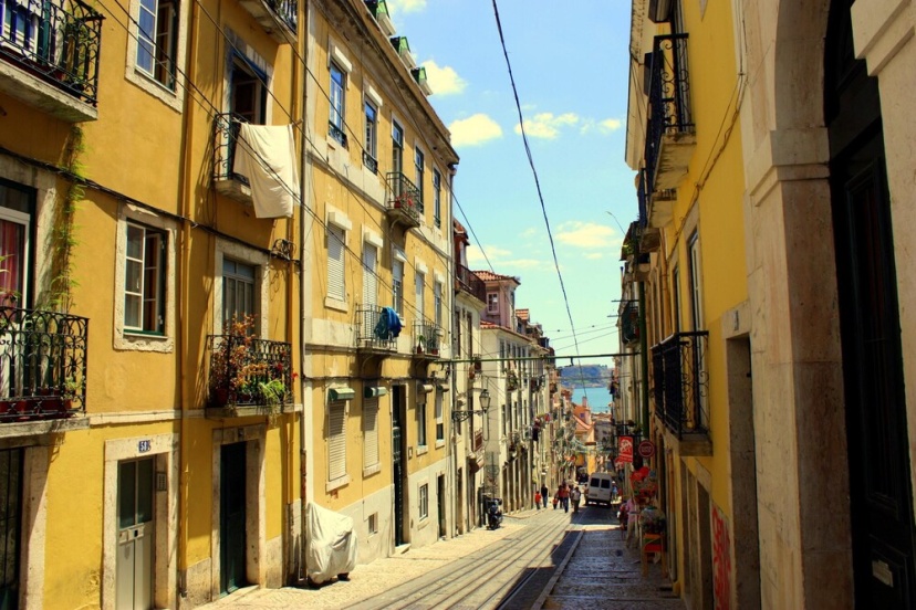 Apartment with One Bedroom in Lisboa, with Wonderful City View, Balcony And Wifi - 20 Km From the Beach — отель с удобным расположением в Лиссабоне
