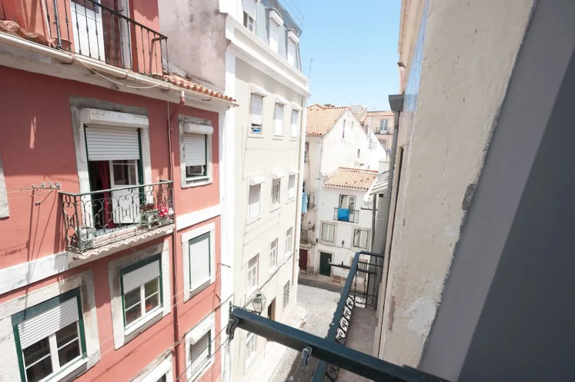 ShortStayFlat Bairro Alto Apartments — забронировать отель в Лиссабоне