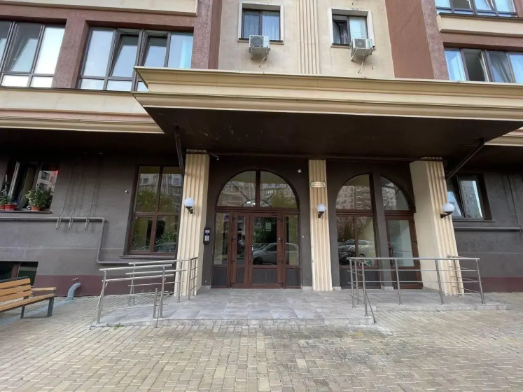 Цены на Sofi (Sofi) na ulice Krymskoj Vesny 1 korpus 1 в Симферополе