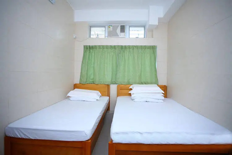 New Ho King Guest House — комфортный отель в Гонконг