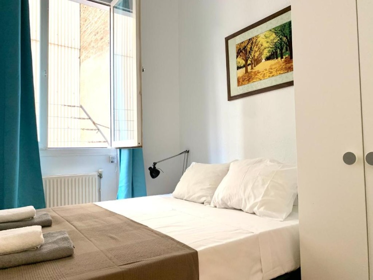 Apartments Gaudi Barcelona — отель с удобным расположением в Барселоне