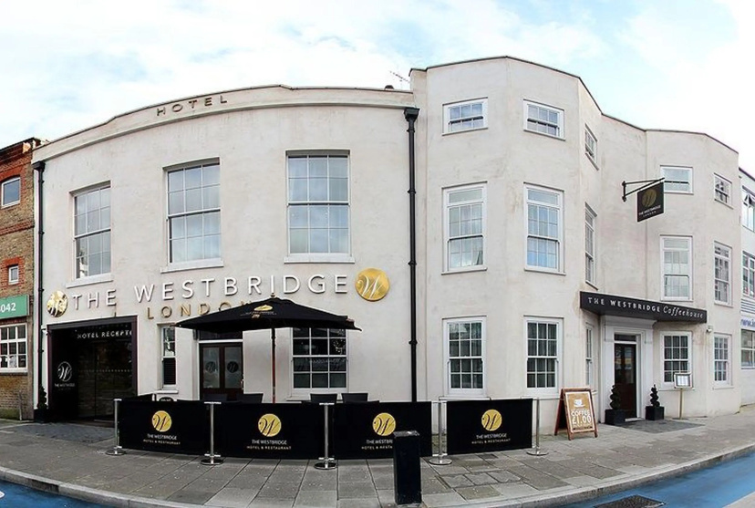 The Westbridge Hotel — отель с удобствами в Лондоне