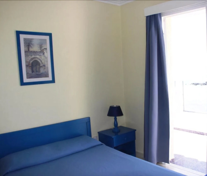 Paphinia SeaView Apartments — отель с удобствами в Пафос