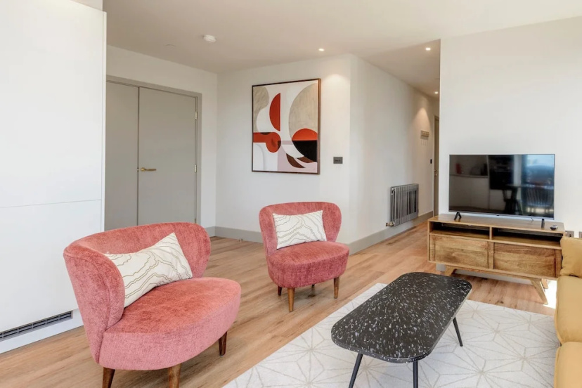 The Stylish Nest in London — забронировать отель в Лондоне