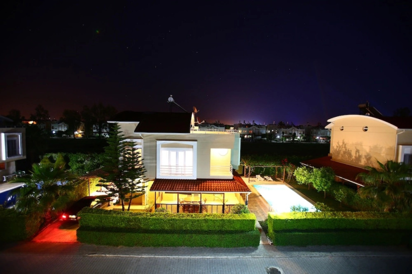 Цены на Paradise Town Villa Royal в Белеке