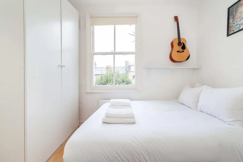 Цены на Colourful Notting Hill Home в Лондоне