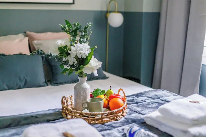 Цены на Chic Apartment - 2br/6p - Jardin du Luxembourg в Париже