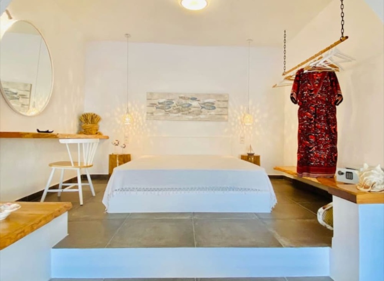 Цены на Holiday Home in Milos Island Greece в Афины