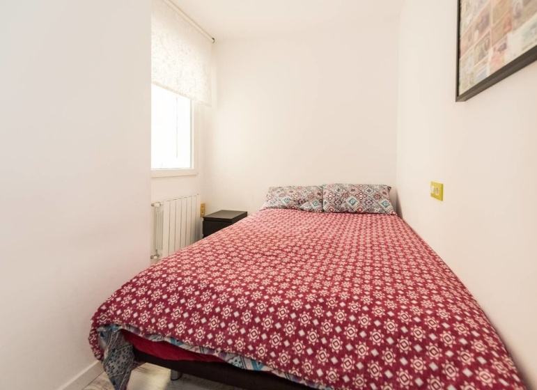 Apartamento Condes de Barcelona — комфортный отель в Мадриде