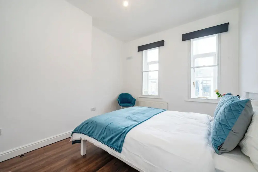 Цены на Beautiful Flat Near the Center 11 min в Лондоне