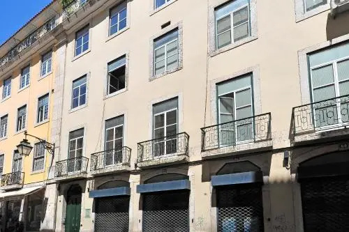 Цены на Feels Like Home Chiado Terrace Flat в Лиссабоне