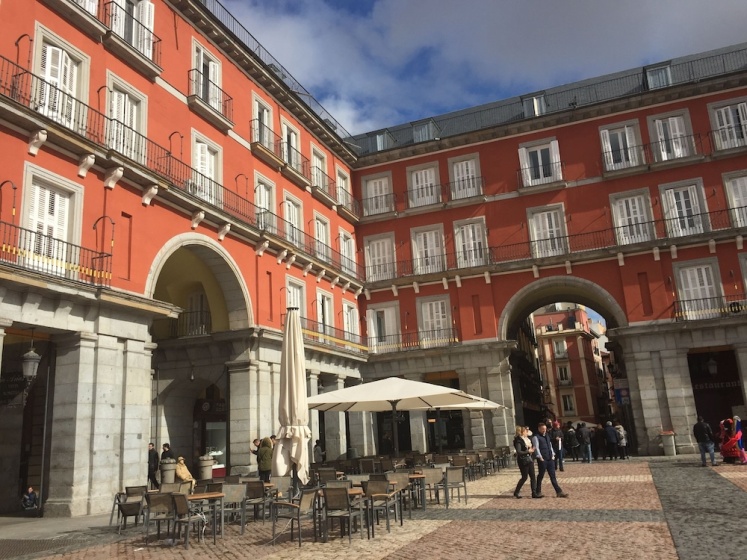 Plaza Mayor Deluxe — комфортный отель в Мадриде