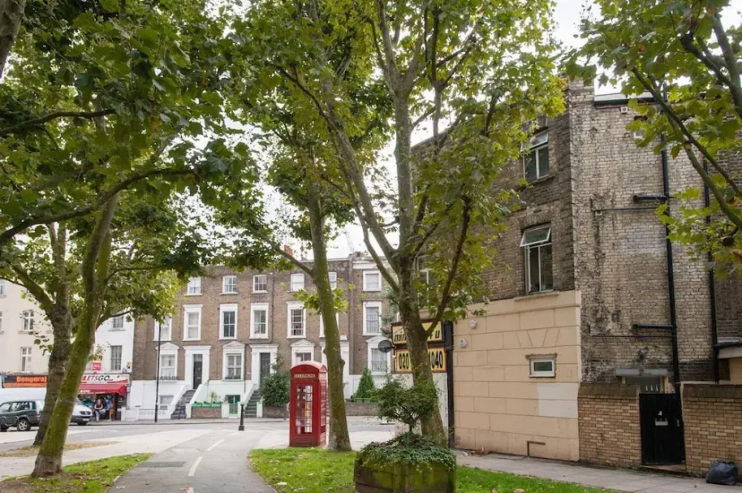 My City Chic St. Pancras Apartment — отель с удобным расположением в Лондоне