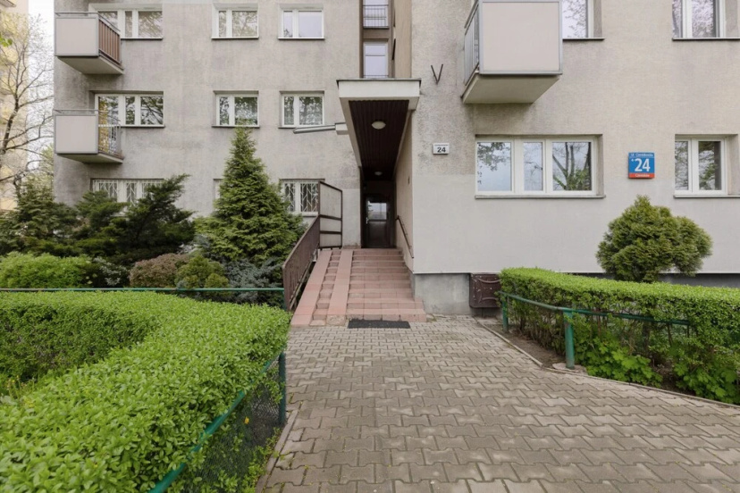 Czerniakowska Apartment by Renters — забронировать отель в Варшаве