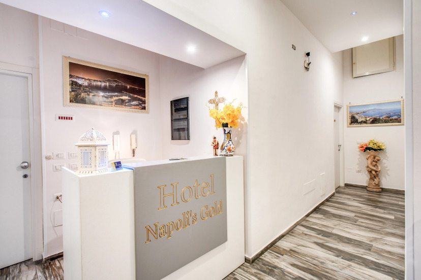 Napoli's Gold Hotel — отель с отзывами гостей в Неаполе