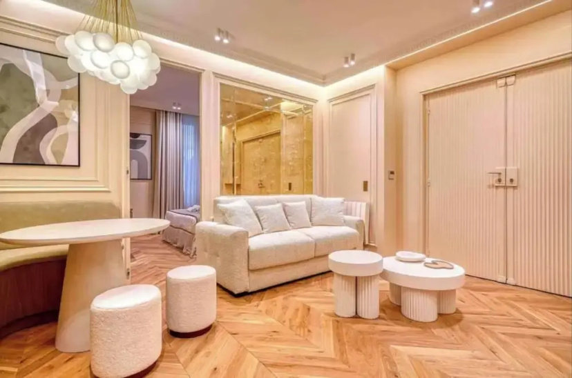 New/suite Air-conditioned Opera/louvre/ 2 Bedrooms — забронировать отель в Париже
