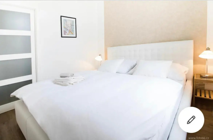Romantic Apartment Petra - free parking Friday-Sunday — комфортный отель в Праге