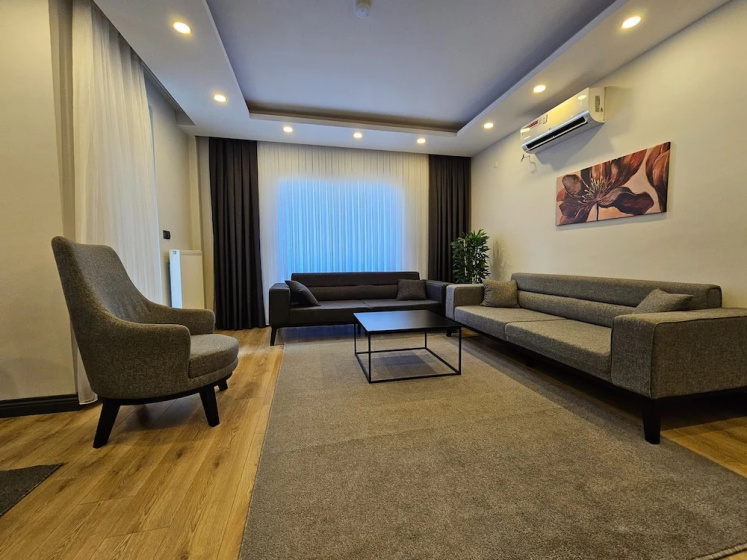 Professionally Maintained Spacious New Suites 2-4 — отель с удобствами в Анталье