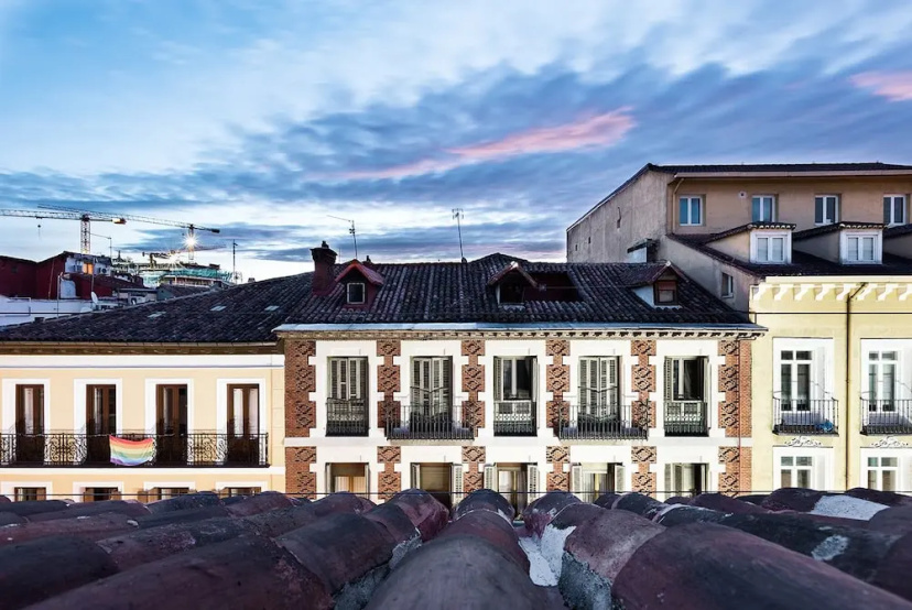 Carretas Apartments 2 — отель с удобствами в Мадриде