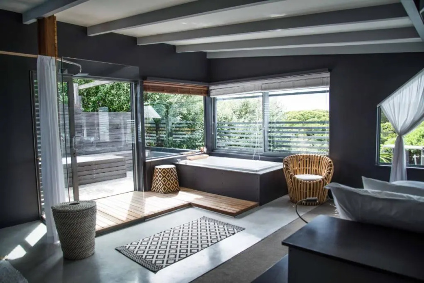 Architectural Beach Villa on Beach Estate - Klein Slangkop Kommetjie — отель в Кейптауне, Южноафриканская Республика