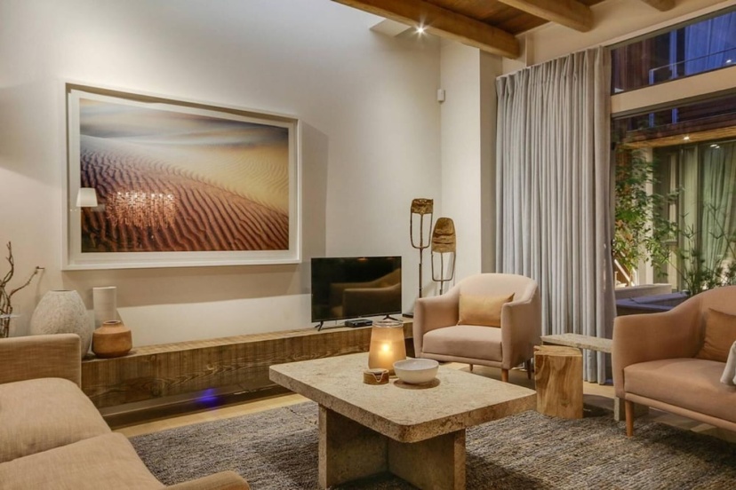 Designer Apartment With Easy Access to the City 155 Waterkant — комфортный отель в Кейптауне