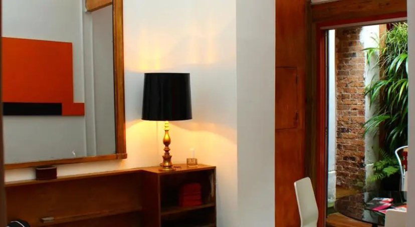 Architect private house in Paris — комфортный отель в Париже