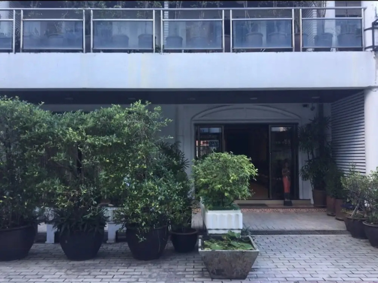 Sawasdee Apartment Patong — отель с удобным расположением в Патонг