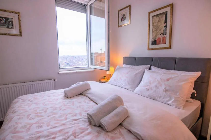 Roya Apartment Taksim - center of the Istanbul — отель с удобным расположением в Стамбуле