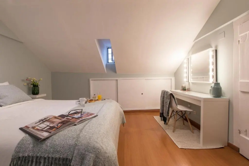 Lisbon Apartment Bairro Alto 4 — отель с удобным расположением в Лиссабоне
