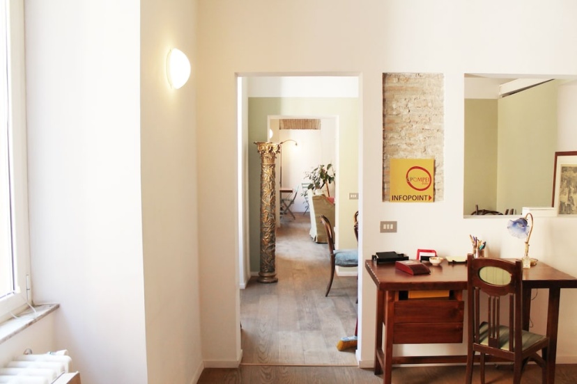 Trevi Fountain 2BR Apartment — отель с удобствами в Риме