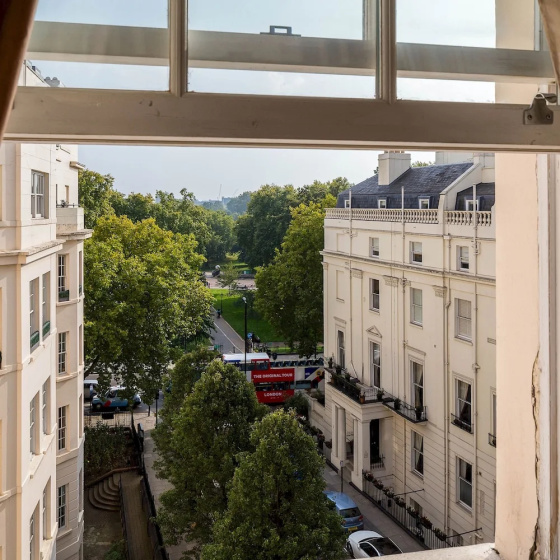 Цены на Penthouse 3-bed 3-bath on Marble Arch в Лондоне