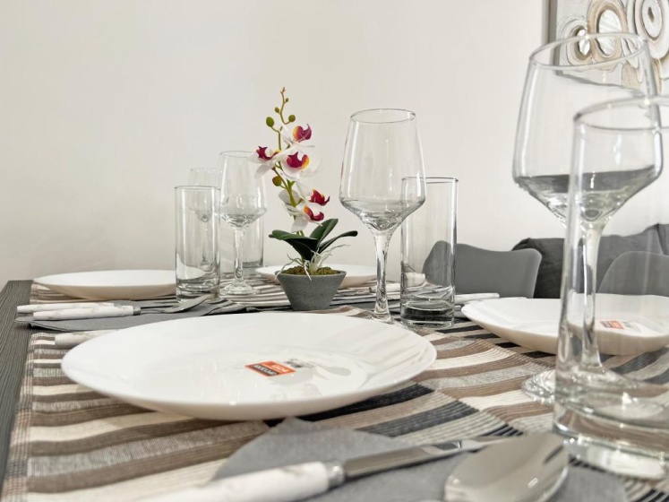 Albert's apartment Marina 15 — забронировать отель в Ларнака