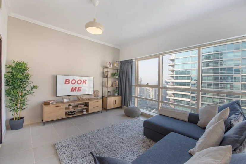 Amazing Cozy 1-bedroom Apartment Perfect for 4 in Dubai Marina — отель с удобствами в Дубае