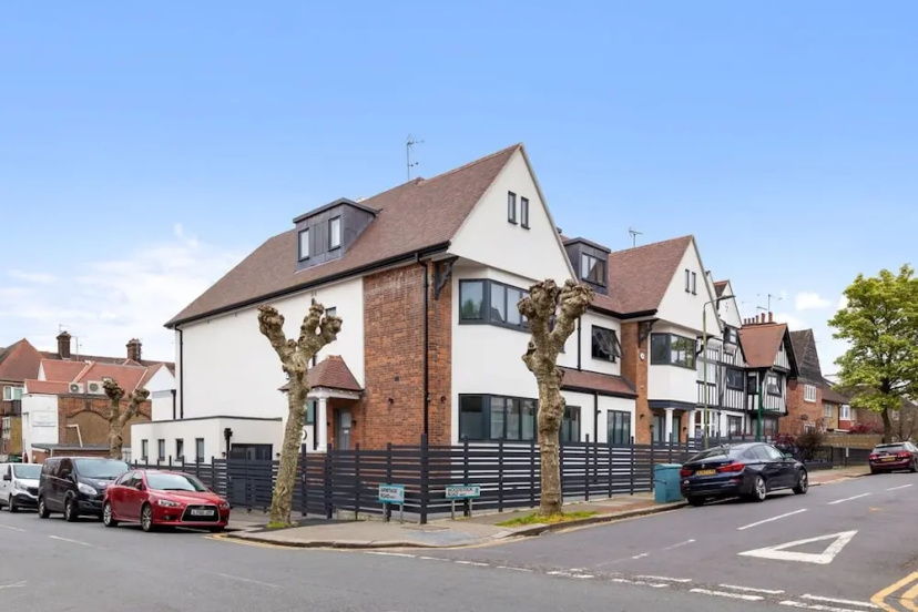 Luxury Studio Flat Golders Green Central London — отзывы гостей и цены