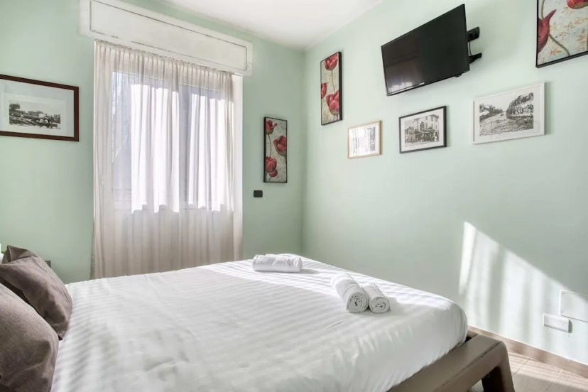 Delightful flat with balcony — отель в Милане, Италия
