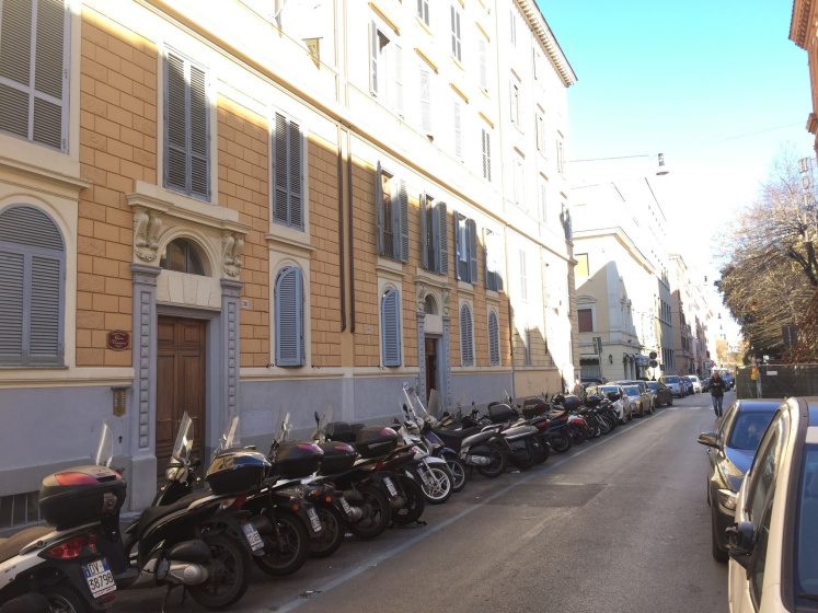 GH Casa Vicenza — отель с удобствами в Риме