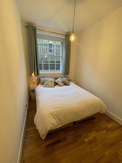 Цены на Spacious 1BD Flat - Next to Richmond Riverside! в Лондоне