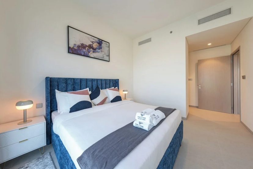 Luxury Stay with Burj views — комфортный отель в Дубае