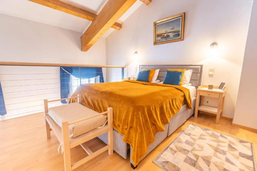 Daily Apartments - Split Level Apartment near Port — отель в таллине, Эстония