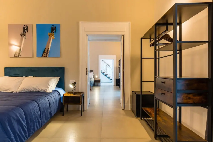 Partenope in Naples With 1 Bedrooms and 1 Bathrooms — отель с удобным расположением в Неаполе