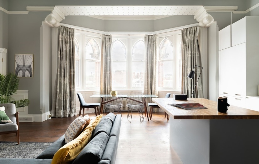 The Saint Pancras Retreat - Modern & Central 2bdr Apartment — забронировать отель в Лондоне