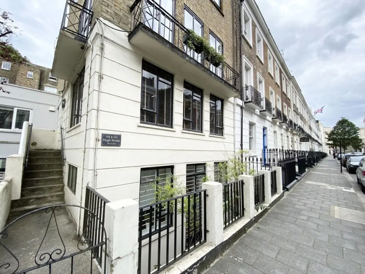 Apartment Next to Victoria Station — отель в Лондоне, Соединенное Королевство
