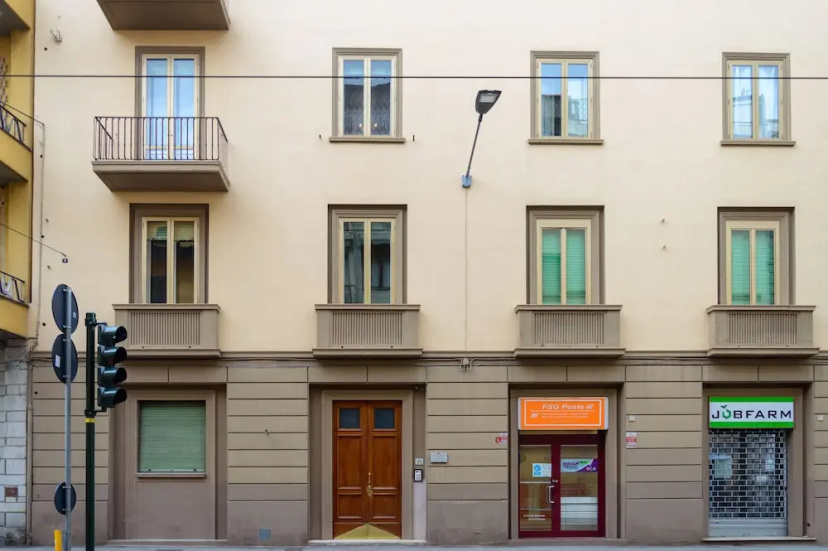 Homelink Firenze -  Charlotte — отель с удобствами в Флоренции