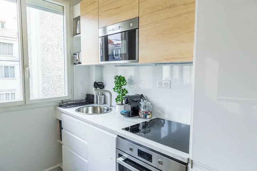 Superb Trocadero / Eiffel Tower Apartment — отель с удобствами в Париже