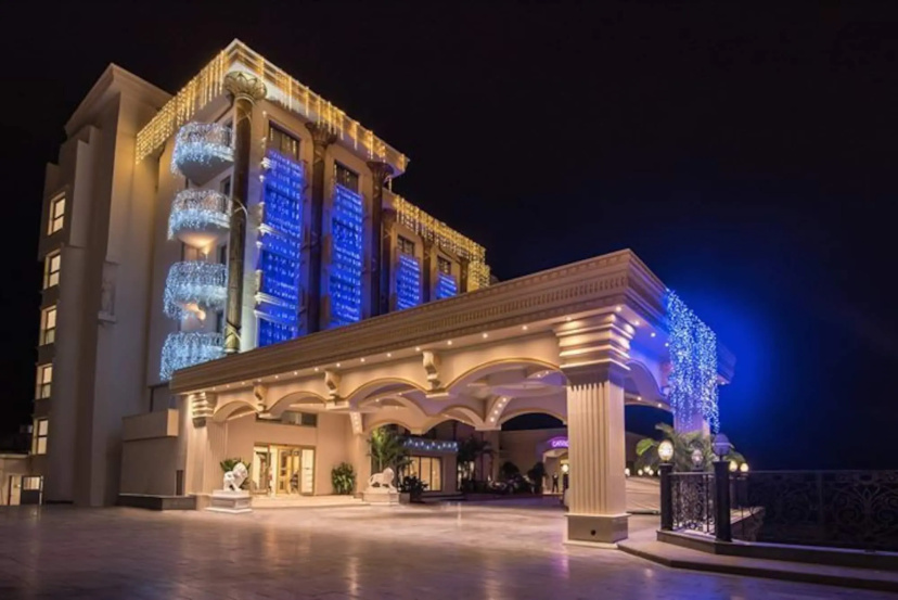 Les Ambassadeurs Marina Hotel & Casino — комфортный отель в Кирения