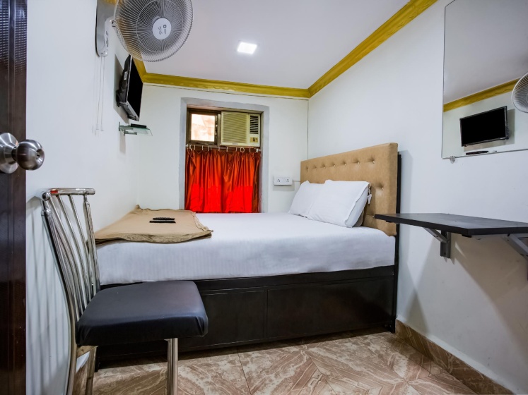 SPOT ON 23634 City Inn Guest House — забронировать отель в Мумбаи
