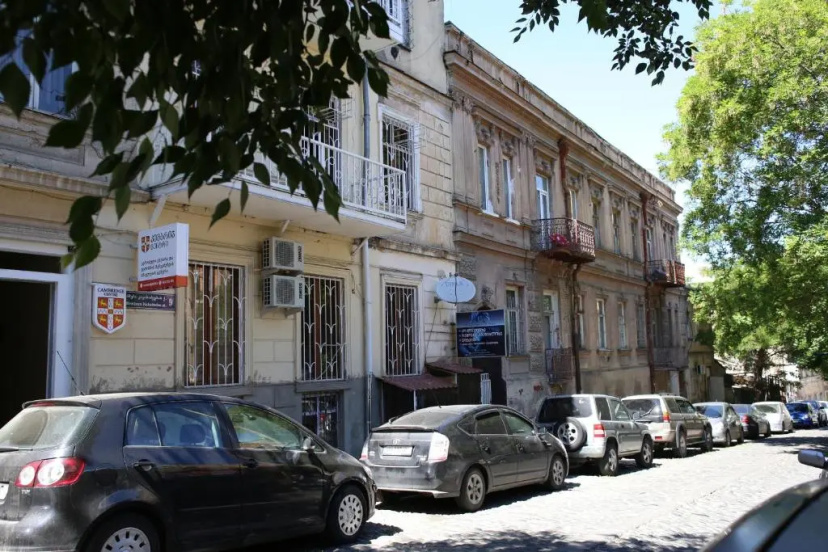 Guest House Kakabadzeebi 9 — комфортный отель в Тбилиси