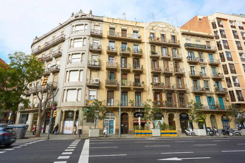 42ARA156 - Spacious apartment in Eixample — отель в Барселоне, Испания