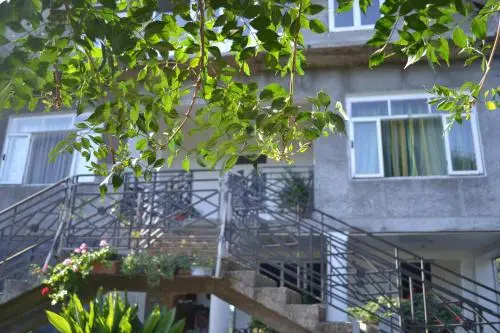 Medea's Guest House — забронировать отель в Батуми